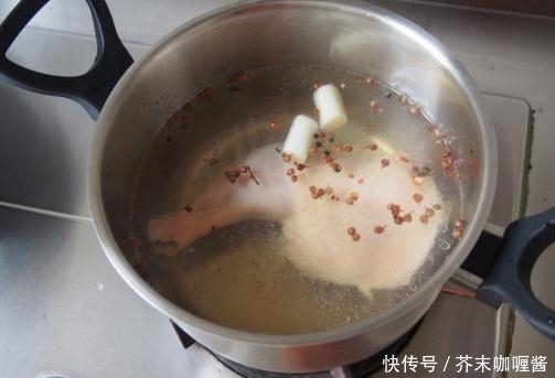 流口水|经典川菜口水鸡,集麻辣鲜香嫩于一身,简单易做,看见就想流口水