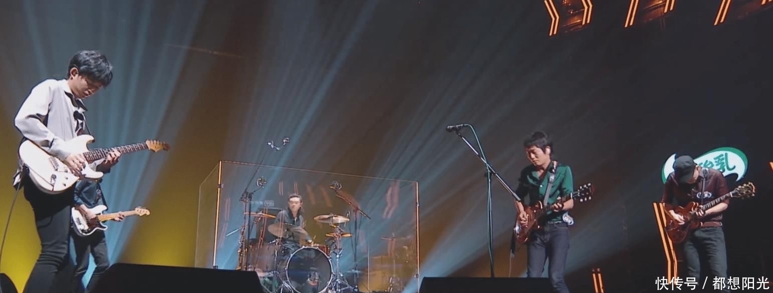 平淡|“乐夏”一轮游之后的声音玩具:在综艺舞台上平淡即是原罪