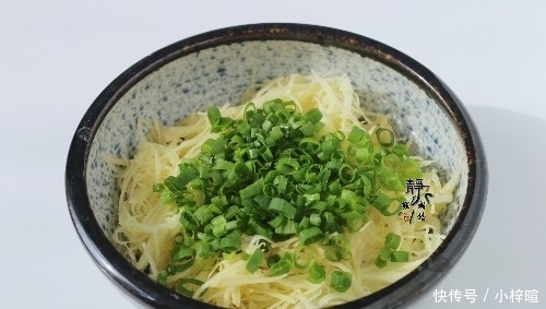 土豆|土豆如此做,柔软香嫩,是菜又是饭,快手早餐,它是首选