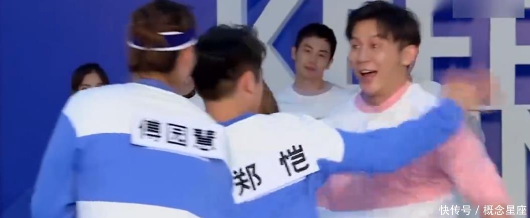  最强|跑男最强撕名牌选手，连李晨都被按在地上摩擦，得知身份后难怪！