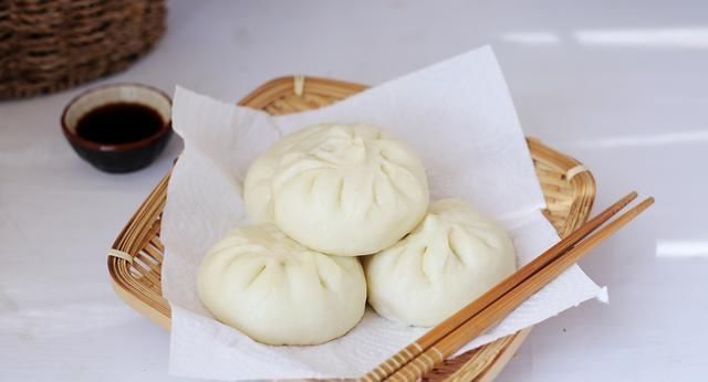 泡打粉|蒸包子时,记得不要只加酵母,面里加2样,包子又白又软又香又甜