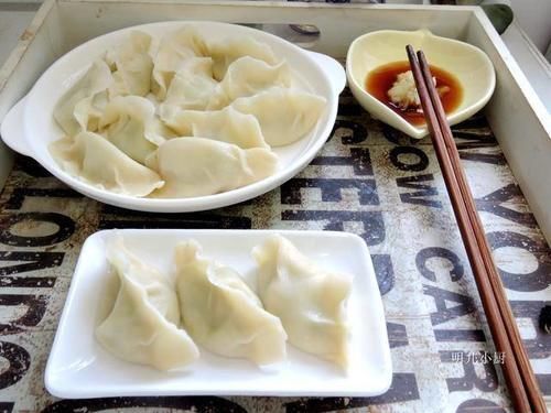 饺子皮|夏天用它包饺子，鲜香多汁消暑补水，比韭菜芹菜都好吃，全家爱吃