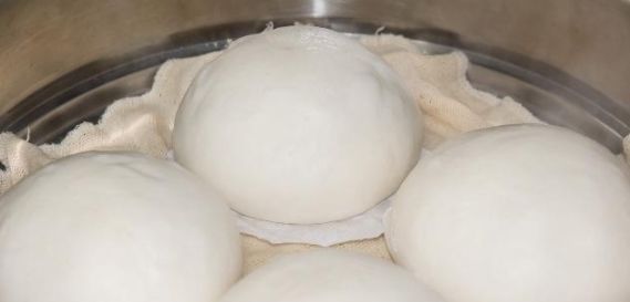  外面卖的馒头|蒸馒头时，除了酵母，“它”才是关键的，馒头才会又香又宣软！