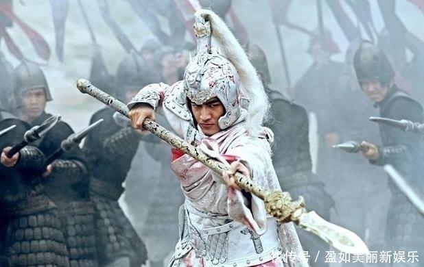  吐血|赵云死时, 诸葛亮只是哭泣, 为何他死的时候, 诸葛亮却大哭吐血?