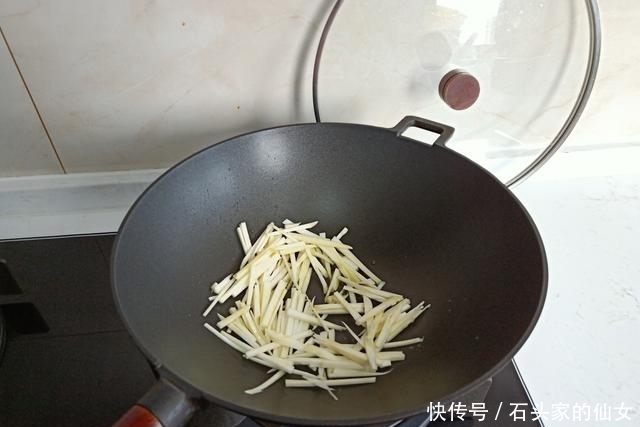 秋天|秋天渐凉别乱吃,晒晒我的“轻食”餐,5元钱不到暖胃好吃