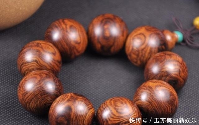  黄花梨|不就是个木头椅子吗 这张黄花梨的椅子凭什么能卖七千万