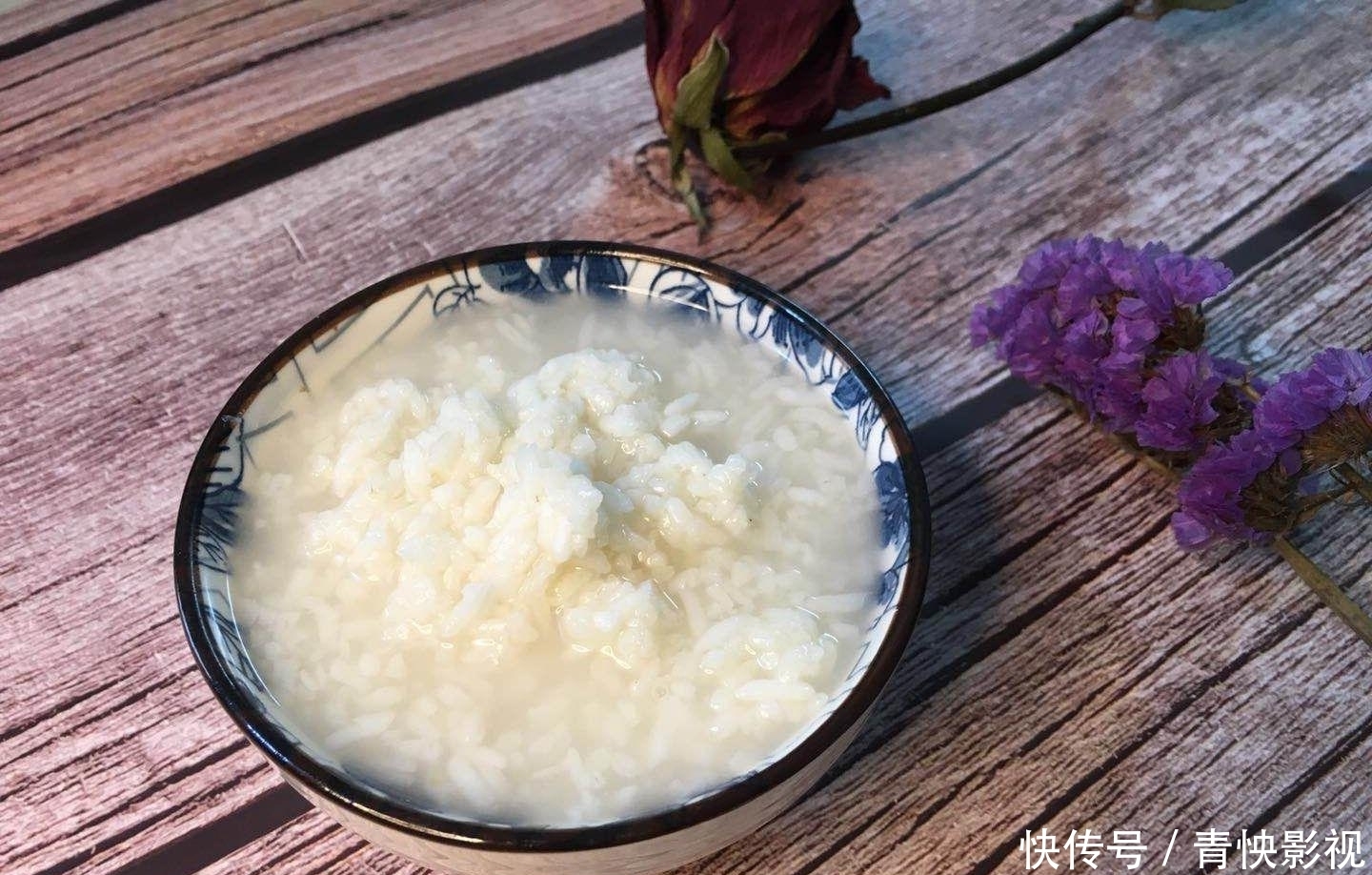 秋冬季|秋冬季最爱喝它,又香又甜还暖胃,做一罐能吃一个月,做法超简单