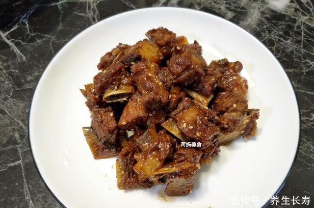大鱼大肉|闺蜜来蹭饭,我做了5菜一汤,没有大鱼大肉,却吃得很满足