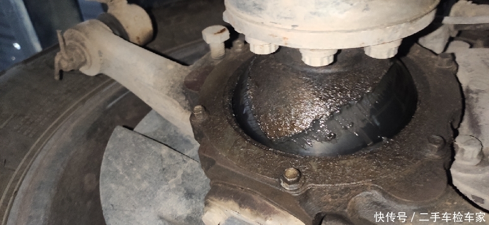 报价|女王的抉择!这辆路虎连气囊都没有报价却高达70万,买家:值!