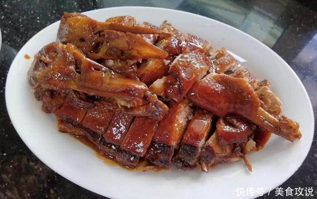  胃口|五味鸭的经典配方分享，酱汁浓稠不带一丝腥味，三伏天吃胃口大开