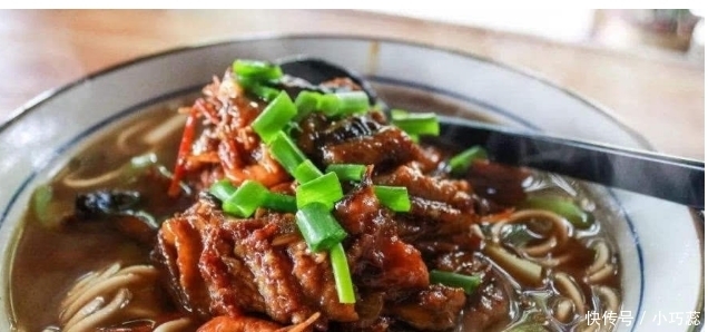 食物|李晨面馆走红,粉丝大老远跑去吃碗猪蹄面,结账时连问3遍:你在逗我吗?