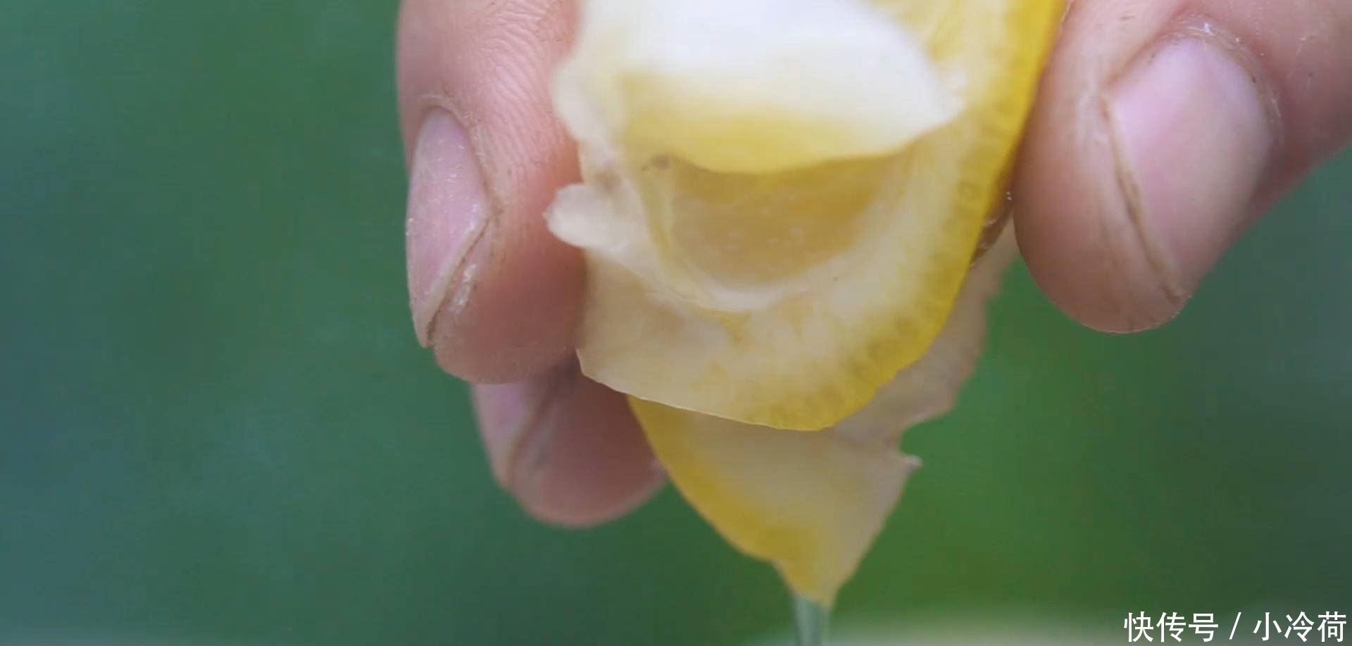  做法|用柠檬烤生蚝，做法越简单，越能保留生蚝的鲜味！