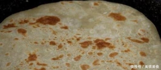 一凉|烙饼不出层、一凉就硬？因为你只会傻加水！多加1步，香软还出层