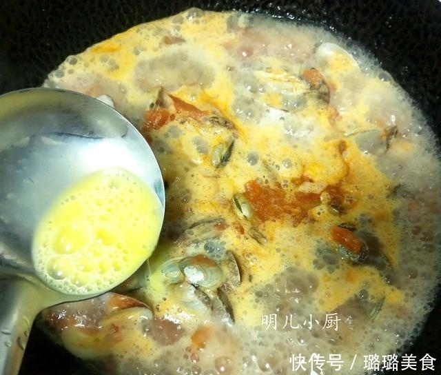 鲜美|秋燥多喝此汤,五分钟煲一锅,鲜美又营养,孩子强壮聪明少生病