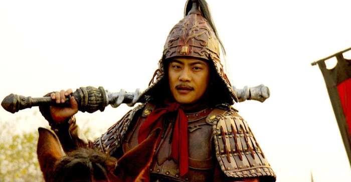 镔铁|隋唐十大兵器排行，镔铁虎头枪挤不进前五，擂鼓瓮金锤只排在第五！
