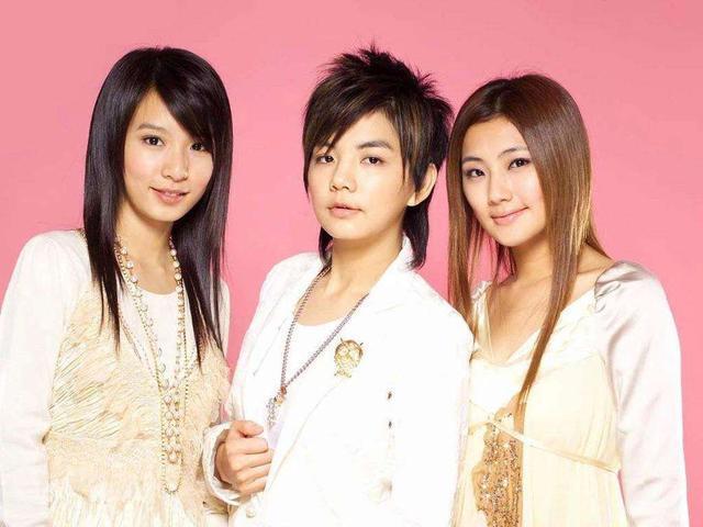  女团选秀|华语第一女子天团出道三年推出50首歌，如今一人失声令粉丝痛心