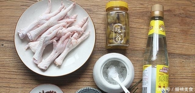 泡椒|想吃泡椒凤爪不用买,一分钟教你在家动手做,美味爽口,吃得放心