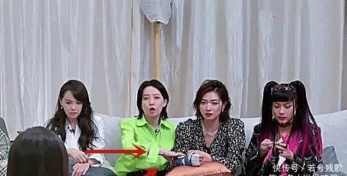 李斯|李斯丹妮和万茜坐在一起,谁注意到她在干什么,这也太暖了吧