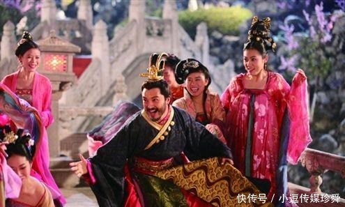 嘉庆皇帝|皇帝打猎中暑离世,没有棺材,临时找来几块板,8千人抬