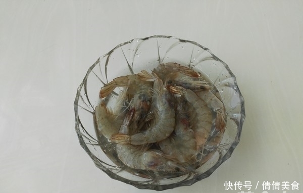 舌头|大虾别只用水煮,一道网红菜,8分钟搞定,好吃到舌头都要掉了!