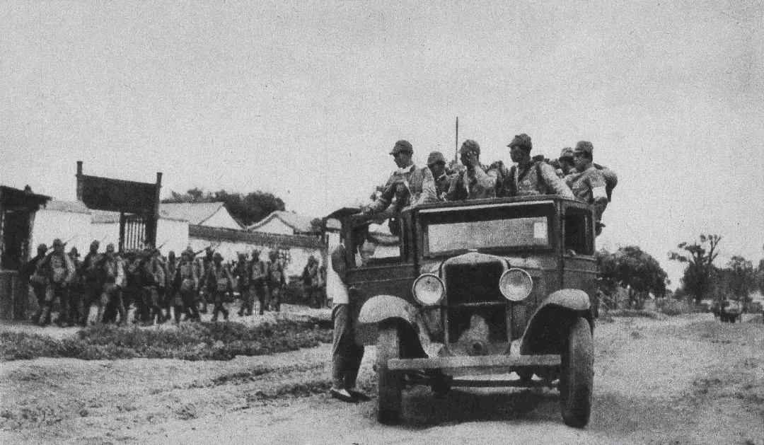 看待|如何看待八路军和国军的抗战?不能流于表面,要综合来看