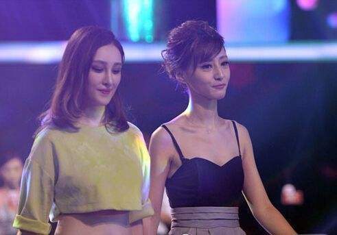  从来不|她在“非诚勿扰”站了五年，亮灯无数却从来不牵手，惹怒了孟非