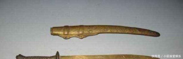 专家|老头带着祖传宝刀去鉴定,专家看到刀上四个字,忙问您的父亲是?