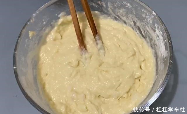 解决|早餐不知道吃什么两根山药解决早餐，简单省事又好吃