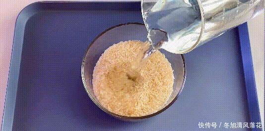 分钟|15分钟煮皮蛋瘦肉粥,口感顺滑,质地浓稠,家人都爱,上桌光盘