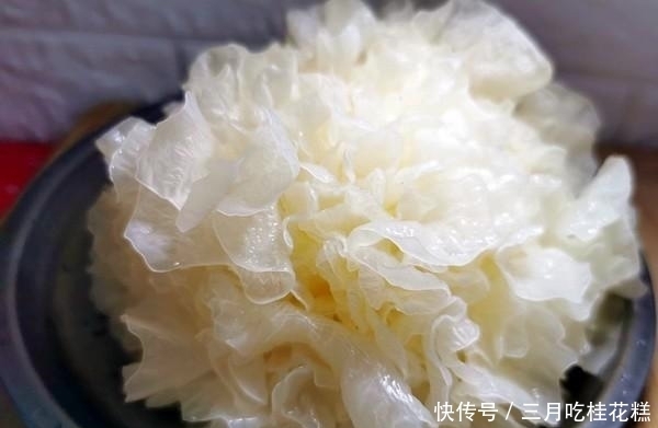冰清玉洁|冰清玉洁银耳,红的发紫的紫薯,这锅粥必须好吃又顺口