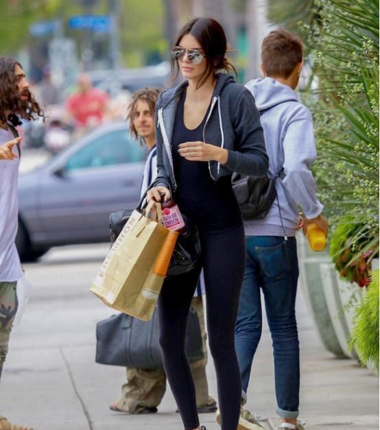 凉快|想要炎炎夏日穿出清爽感,这几款“运动内搭”别错过,时尚又凉快