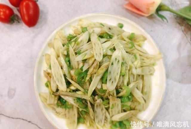 正当|菜正当季,7块钱炒一盘,鲜香脆爽