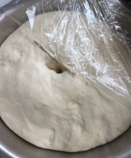  发酵|冬天发面，只加酵母可不行！多加一样，发酵又快又好，又白又软