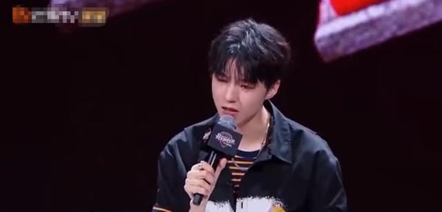 王俊凯|人气偶像王俊凯心疼选手,同一节目两次发火,形象也不要了?