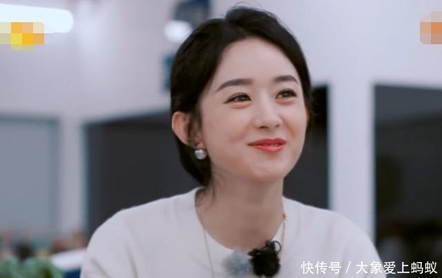  李浩菲|《中餐厅》脱妆黄晓明眼小一圈，李浩菲脸肿，赵丽颖咋做到的