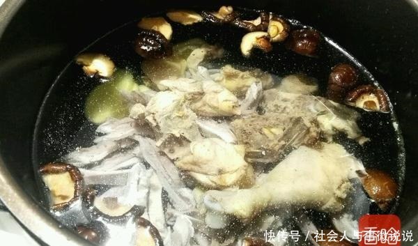 洗干净|这块肉是猪身上的宝贝,燕窝都比不上它,益气养胃老少皆宜