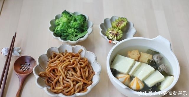 幸福感|80后妈妈给孩子做早餐5年,每天不重样,网友:幸福感和仪式感