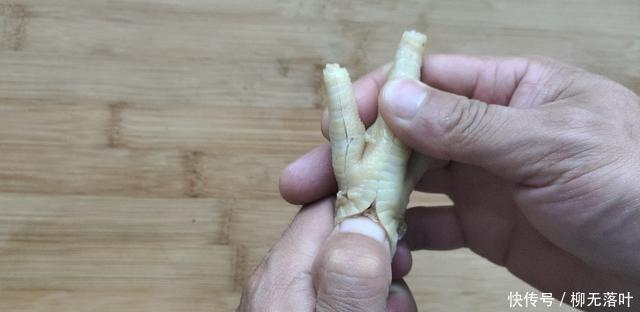 享受|教你做无骨鸡爪,酸辣辣的,没有骨头的一口,真的很享受