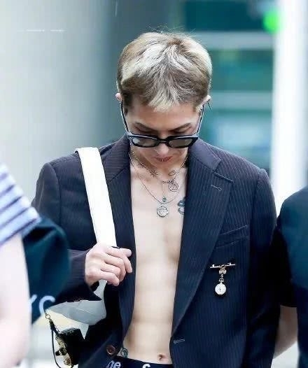  综艺|9.6分沙雕综艺，国内抄都抄不了