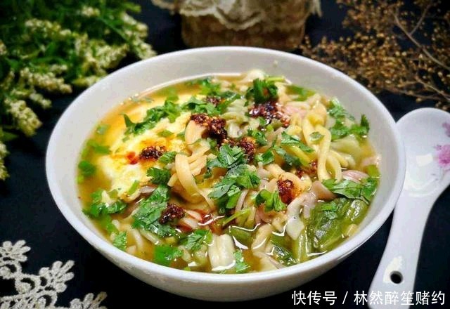 将准备好|开学早餐这样做给孩子吃,只要十几分钟,有菜有饭还有汤,超满足