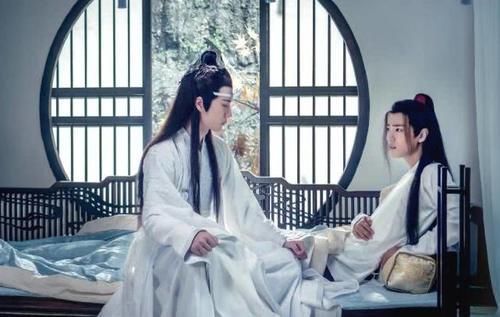 无可|肖战顶流定位无可撼动两大电视台为他辟谣,46万人线上为他投票