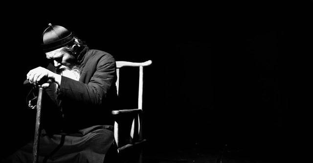 瞧不起|曾国藩提携李鸿章,却遭爱徒瞧不起,铁血“曾剃头”始终稍胜一筹