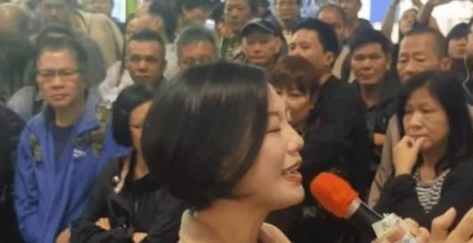 压轴|她是《星光大道》冠军,春晚压轴登台,1年后却只能沦落街头卖唱