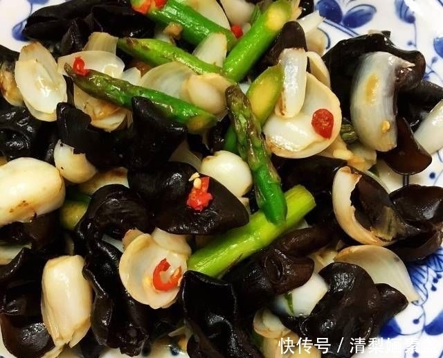 后加|新鲜百合炒木耳，甜芦笋，百合酥，新鲜可口