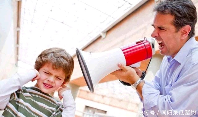 发飙|三岁儿子爱撒谎,爸爸起身掀碗发飙,宝妈:发什么神经别吓孩子!