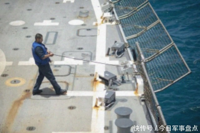  战疫|东海警报响起，美国军舰又来搞事，逼近浙江仅有153公里，战疫时刻肆无忌惮