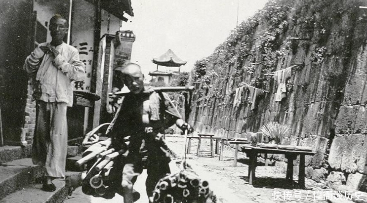 争议|老照片：晚清市井百态，其中一项绝活延续至今，备受争议