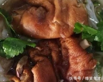入口|看这爽爽的猪脚皮,咬一口满嘴飚汁,酥到入口即化,舔屏的节奏