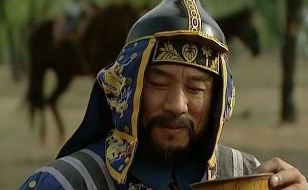 年羹尧|同样是汉族出身，岳钟琪的权力不比年羹尧小，为何雍正却放过了他