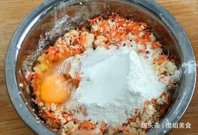  面包糠|炸豆腐丸子，有人加水有人直接炸都不对！教你正确做法，太香了